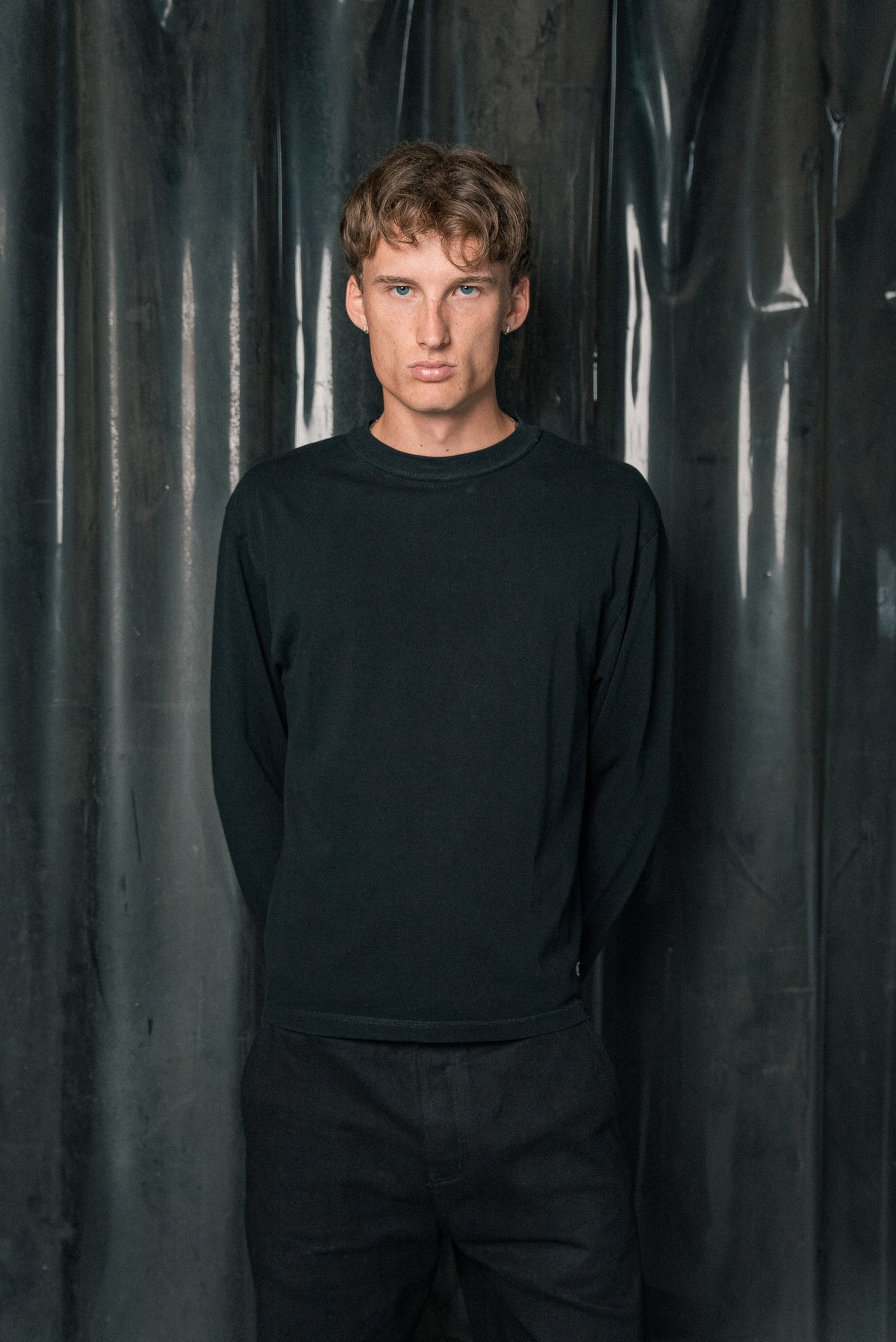 krew long sleeve in black
