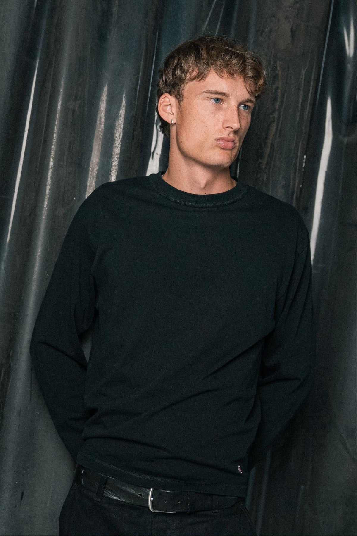 krew long sleeve in black