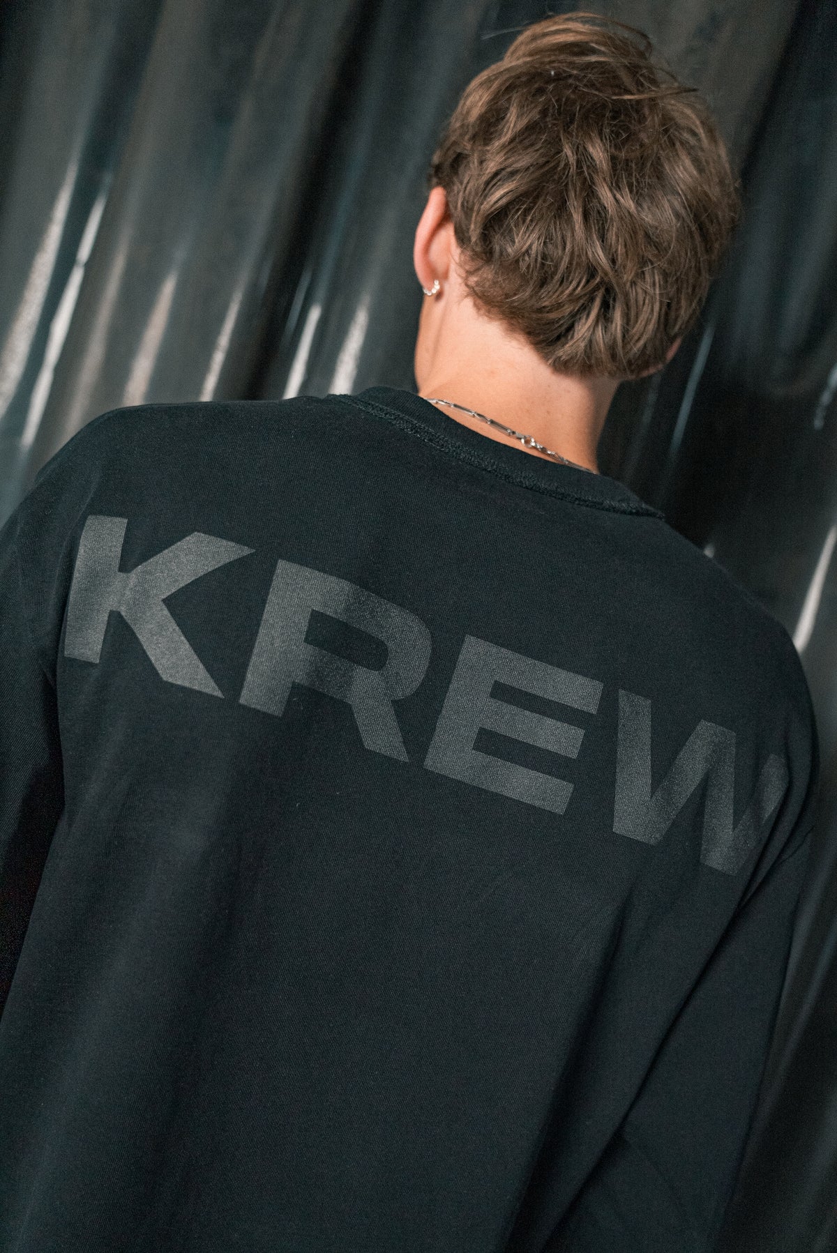 krew long sleeve in black