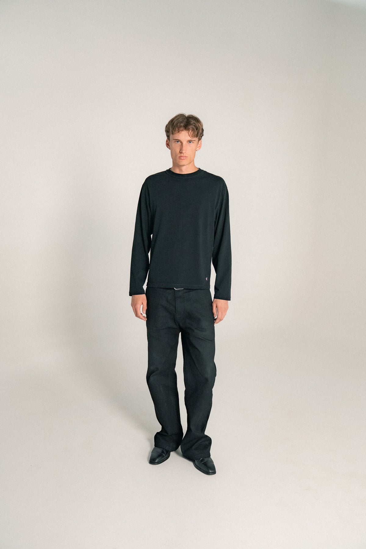 krew long sleeve in black